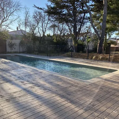 T2 Avec Grande Terrasse Et Parking - Fr-1-553-291 Apartment *
