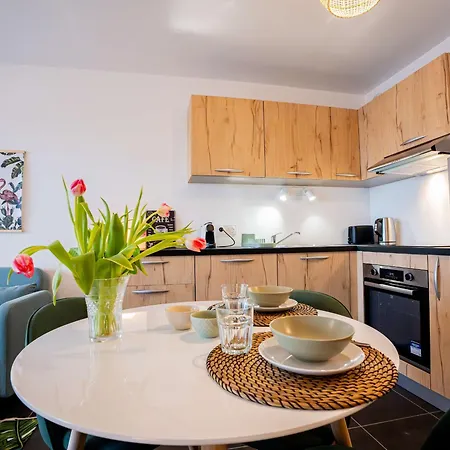 T2 Avec Grande Terrasse Et Parking - Fr-1-553-291 Apartmán Balaruc-les-Bains